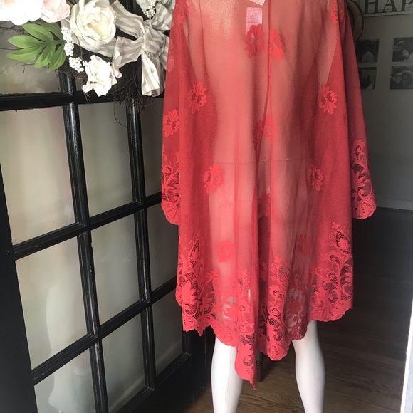 SOLD SOLD SOLD‼️New Paper + Tee Cardigan/Coverup - Picture 3 of 7